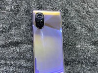 华为荣耀8性能如何？一探究竟（华为荣耀8性能测试、评价和对比）