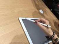 iPadPro9.7功能强大，满足多样化需求（适用于商务和娱乐，给你全新体验）