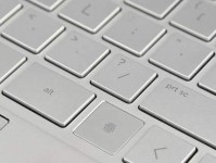 详解如何使用惠普电脑重新刷机（教你轻松实现系统恢复和升级）